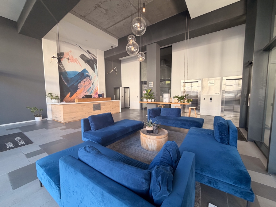 2 Bedroom Property for Sale in Sea Point Western Cape